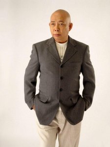 ​香港影坛“黄金配角”黄一飞
