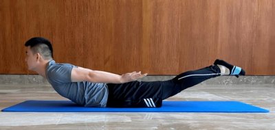 腰间盘突出小飞燕正确动作做法图解,3类人群不宜进行小飞燕训练