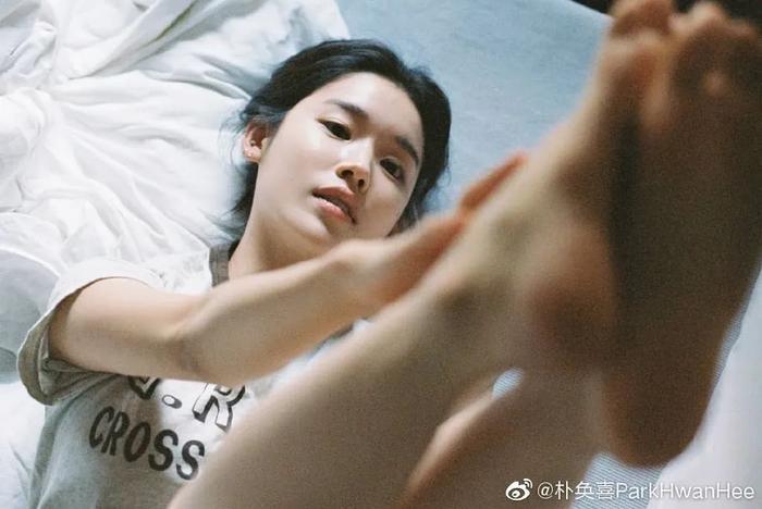 拥有这张18岁清纯女大学生脸的本尊,居然是8岁孩子的妈!