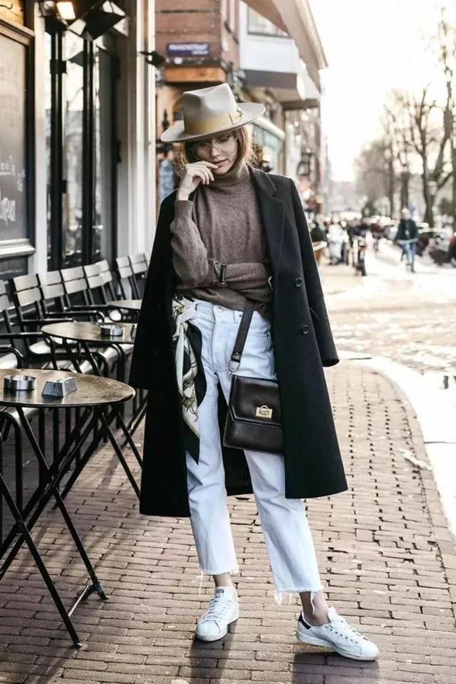 24套黑色大衣搭配指南,适合18岁-35岁女生,时髦高级有气场