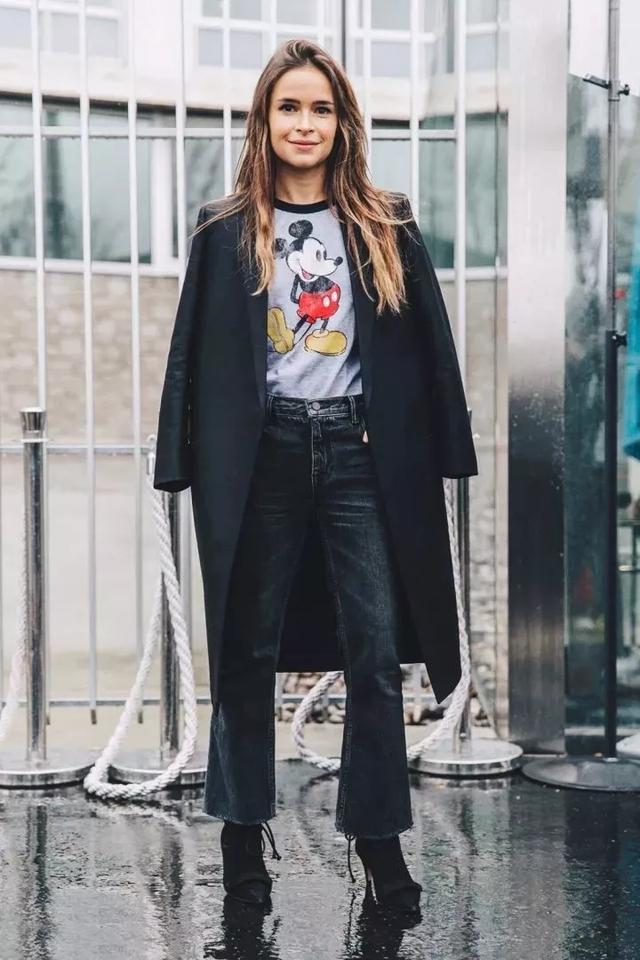 24套黑色大衣搭配指南,适合18岁-35岁女生,时髦高级有气场