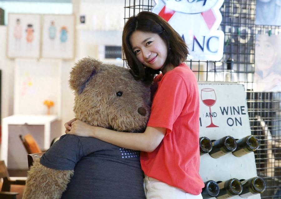 韩国美女明星李伊利雅