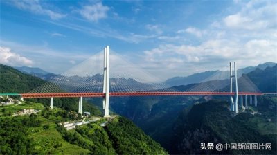 ​贵州六盘水：航拍北盘江大桥美如画