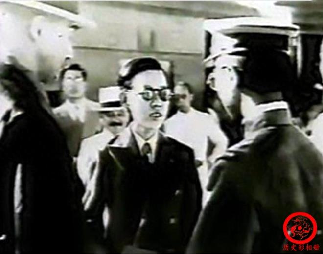 一组川岛芳子罕见老照片：图四养父把她玷污，图八是其枪决现场