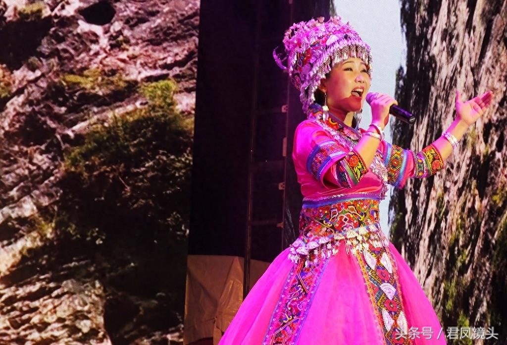 土家族“山歌女神”：覃诚芳玉照