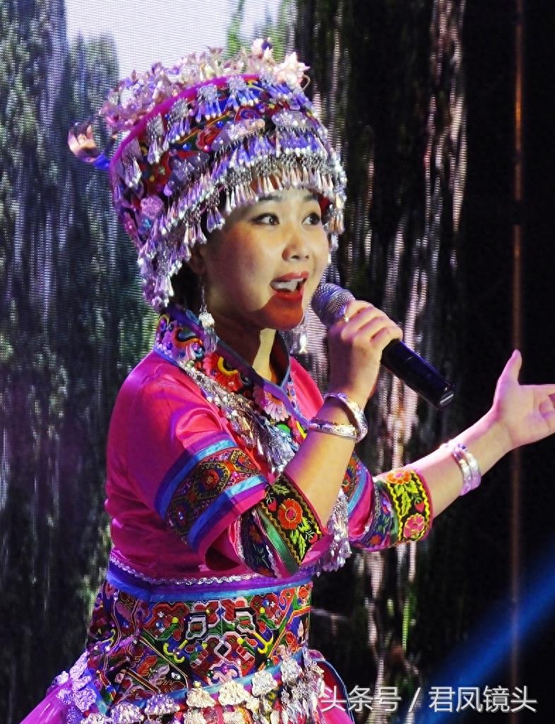 土家族“山歌女神”：覃诚芳玉照