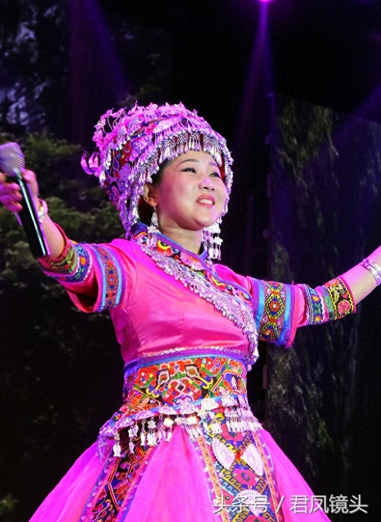 土家族“山歌女神”：覃诚芳玉照