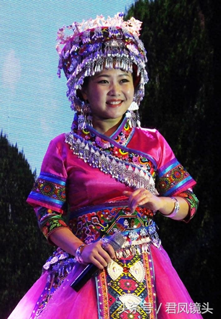 土家族“山歌女神”：覃诚芳玉照