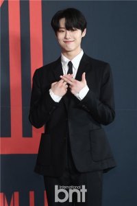 ​X1曹承衍发表组合解散心境：感谢并请期待以后的我们