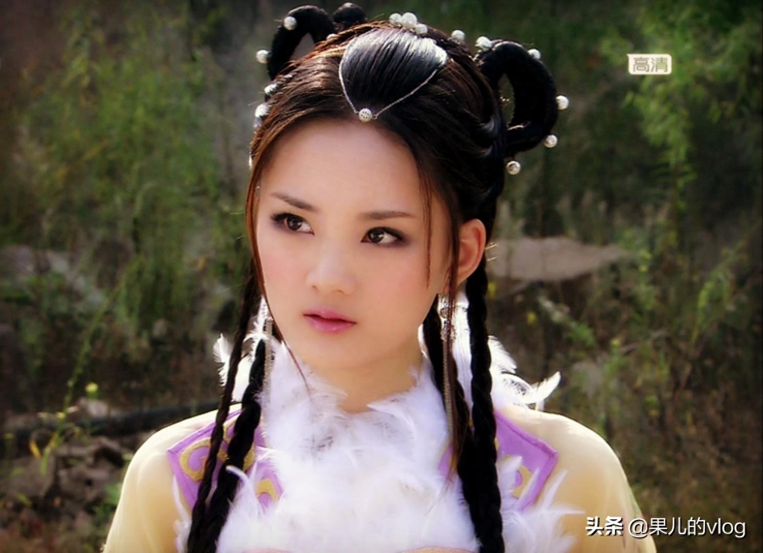 馨子，1985年11月30日出生于上海，《红苹果乐园》筱雅