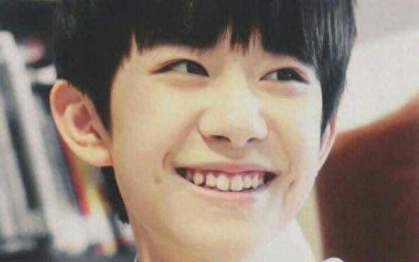 易烊千玺最新单曲《精彩才刚刚开始》