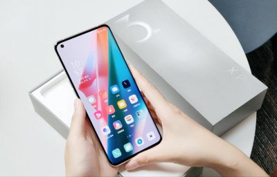 ​AMOLED、OLED和LCD屏有什么不同？哪个更好？看完就懂了