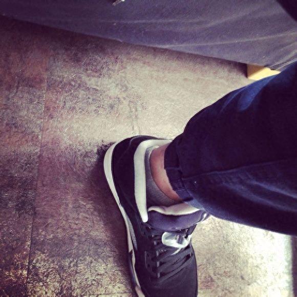 小哥教你如何正确的挽裤腿，很多人都没注意这一点