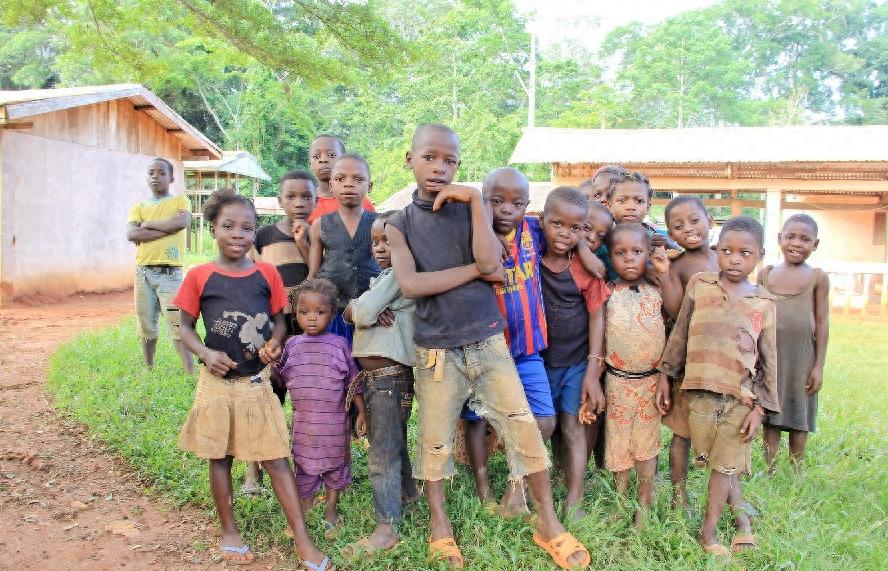 非洲一小国的男人都想娶中国女人，大街上随处可见中国汉字