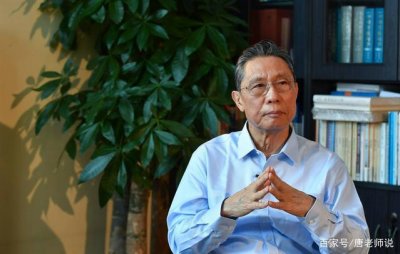 ​他是钟南山儿子，享受国务院津贴的顶尖人才，因一条腰带备受争议