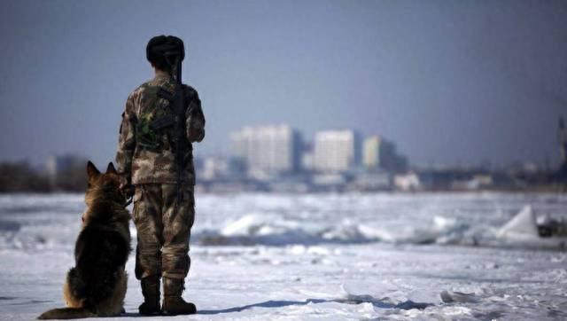 直击冰天雪地里站岗的军人，最后一张戳中泪点！