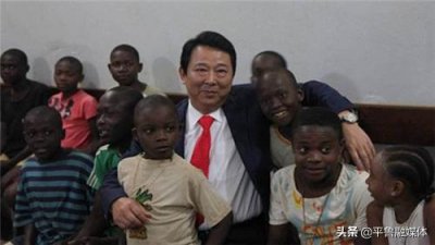 ​他是四川黑老大，汶川地震捐5000万，被捕时家中搜出一个排的武器