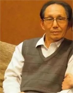 ​著名主持人何炅父亲何畏个人简介（湖南社科院研究员）