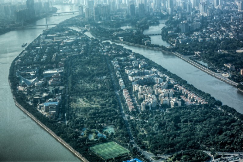 广州塔摩天轮,世界最高摩天轮,由16个