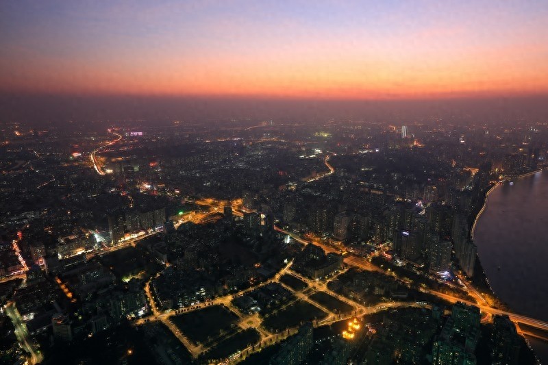 广州塔摩天轮,世界最高摩天轮,由16个