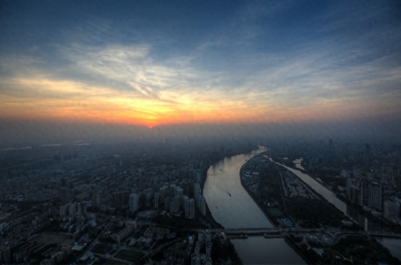 广州塔摩天轮,世界最高摩天轮,由16个