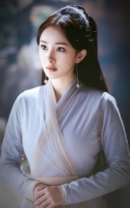 ​三生三世：白浅未踏出青丘，为何有第一美人之称？听夜华如何评价