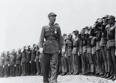 熊式辉开公司倒闭后,陈毅邀请他回大陆,但他却最终选择了台湾!