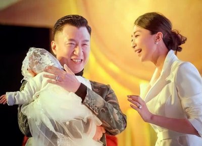 孙红雷妻子太美了,身材稳稳的S型!难怪孙红雷上综艺如此自觉
