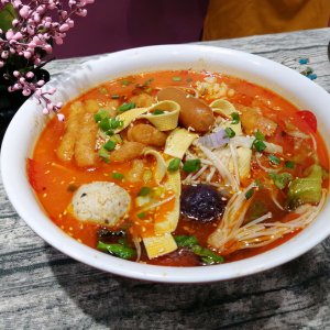 ​新手开麻辣烫店，牢记这三个技巧，开店不吃亏