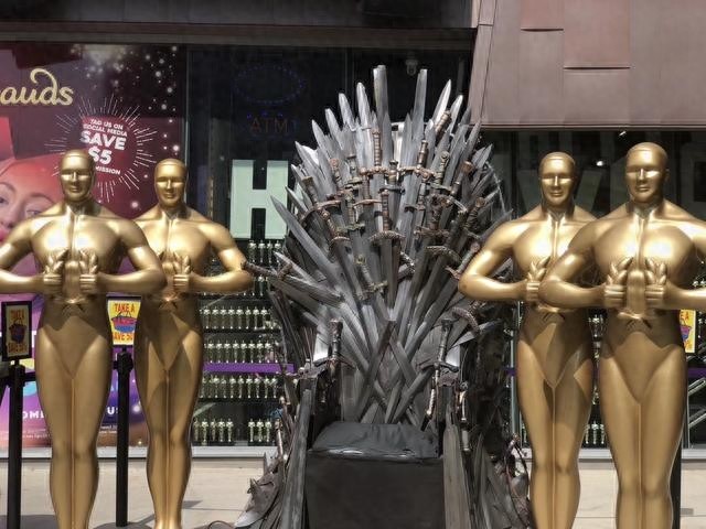 美国好莱坞星光大道，和中国香港星光大道，看看有何不同？