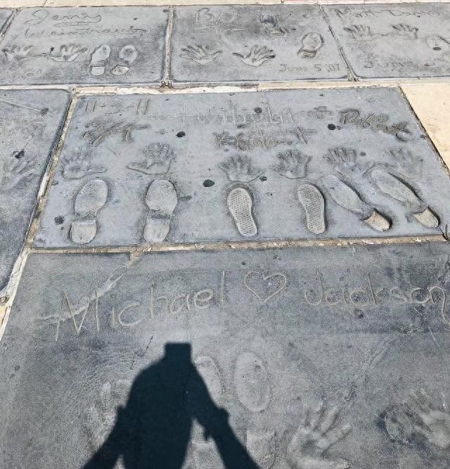 美国好莱坞星光大道，和中国香港星光大道，看看有何不同？