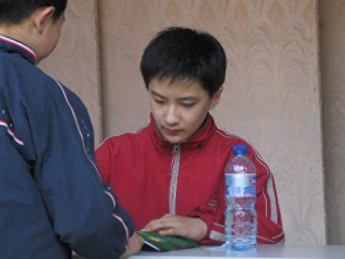 他13岁演《快乐星球》丁凯乐，出了书留了学，如今长成这样了