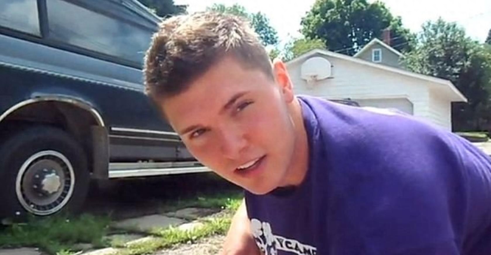 兔子头部长满黑色“鹿角”，专家的解释遏制了其为鹿角兔的传言