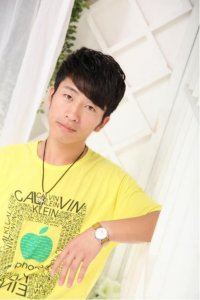 彭浩全新励志单曲《如果时光可以倒流》震撼发行