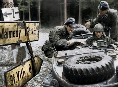 ​1944-1945年突出部战役期间党卫军在比利时桑克特维特村检查方向