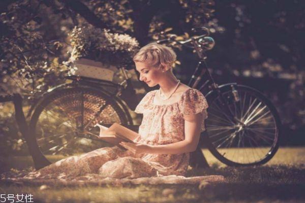 裸妆适合什么场合呢 裸妆怎么画好看呢 裸妆适合什么场合呢 裸妆怎么画好看呢