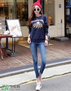 春天穿卫衣怎么搭配?卫衣怎么搭配好看? 春天穿卫衣怎么搭配?卫衣怎么搭配好看?