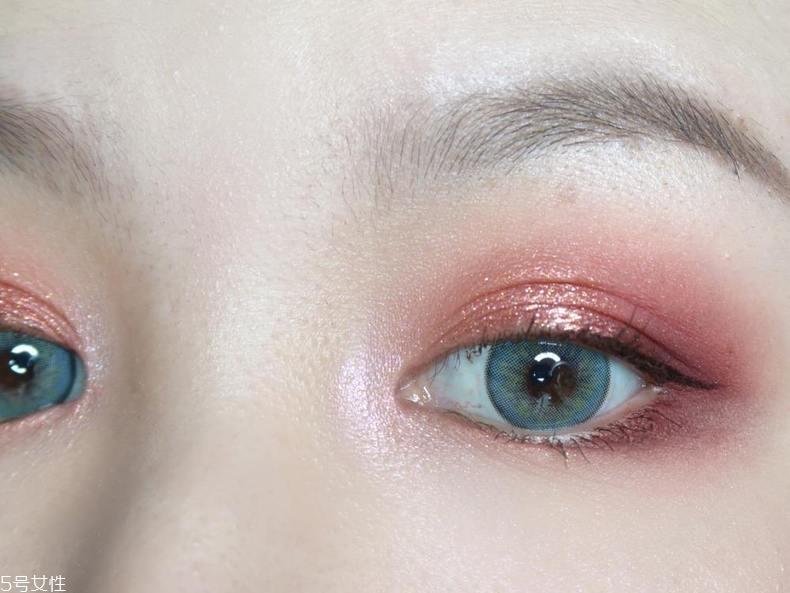 新手如何挑选眼影 挑选眼影2个原则 新手如何挑选眼影 挑选眼影2个原则