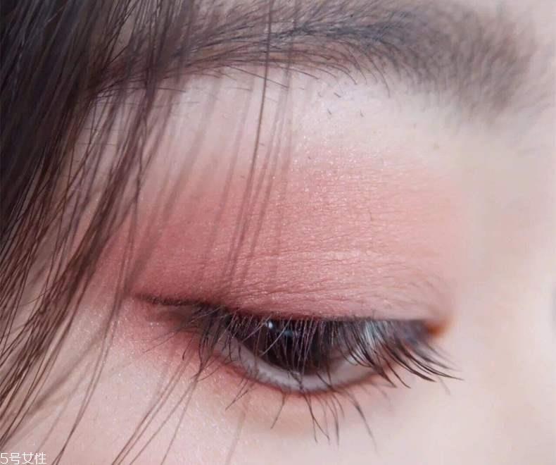 新手如何挑选眼影 挑选眼影2个原则 新手如何挑选眼影 挑选眼影2个原则