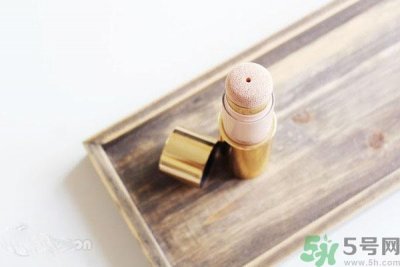 estee lauder气垫粉底棒怎么样?雅诗兰黛气垫粉底棒好用吗?