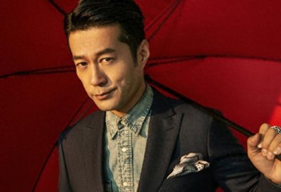 ​谭凯：51岁仍未婚，有北京户口为母亲定居青岛，他没后悔过