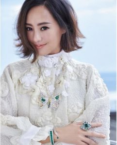 台湾第一名媛关颖:拒绝豪门联姻,被名门男友甩,后嫁林子祥继子