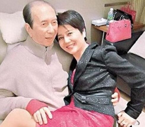 澳门“赌王”何鸿燊的四姨太，小女儿才17岁
