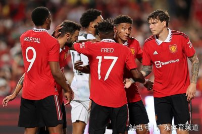 ​季前赛“双红会”！曼联队4比0大胜利物浦队