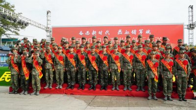 ​青春无悔，从军报国！52名贺兰儿郎奔赴军营，31人拥有高等学历