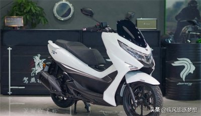 ​随着250级别踏板的降价潮，豪爵UHR150也可能会有所动作