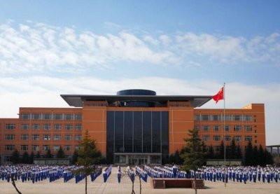 ​长春二实验中学：坚守教育初心 坚持自主创新