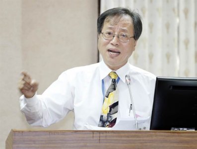 ​陆客不来，商机没了！他批：蔡当局小鼻子小眼睛，台湾苦难才开始