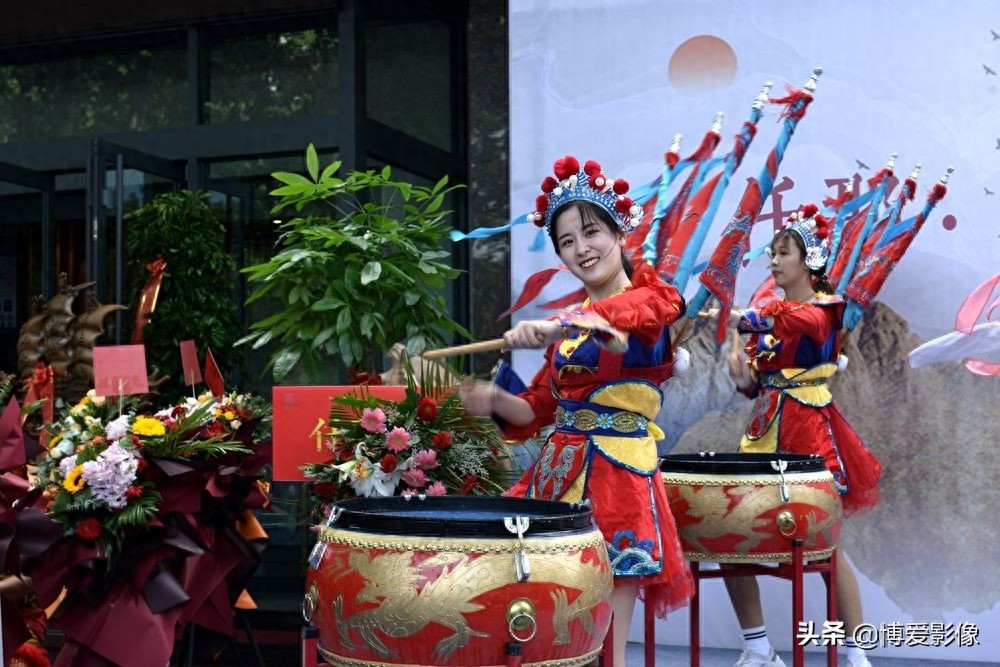 太美了！震撼的《水鼓舞》