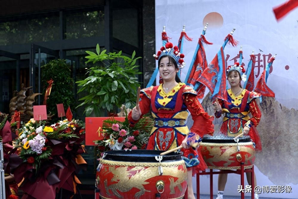 太美了！震撼的《水鼓舞》